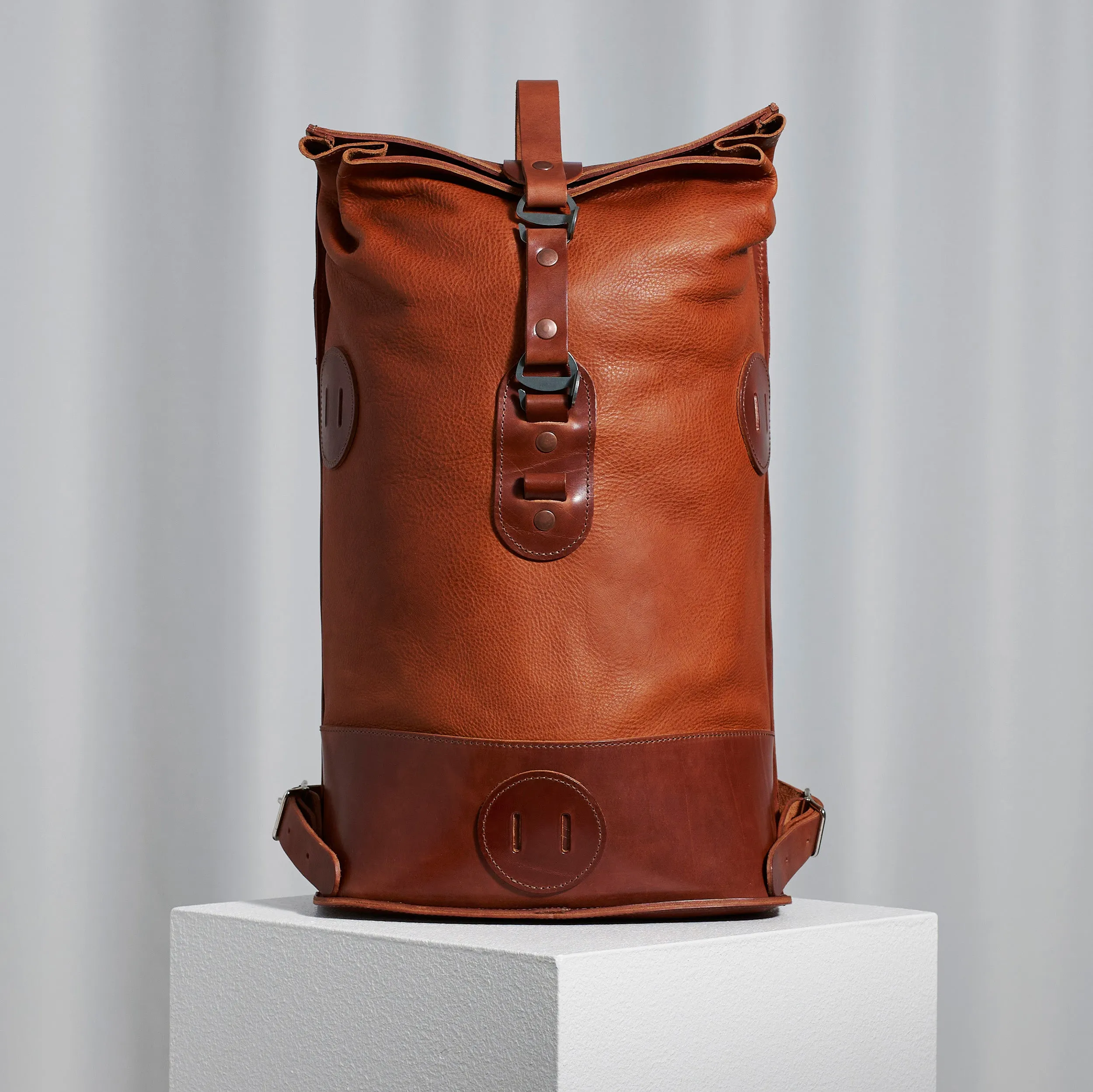 Small Fold Top – Leather Backpack in Honey & Brown